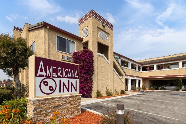 Americana Inn Motel image 11